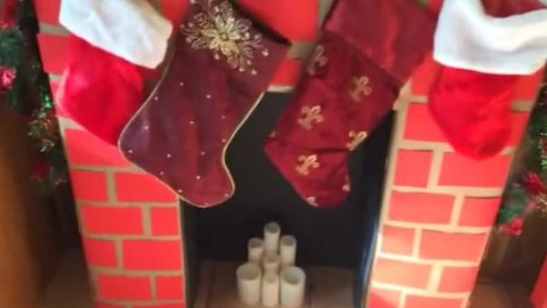 Karácsonyi kandalló kartondobozból - Így készül a látványos ünnepi dekoráció lépésről lépésre