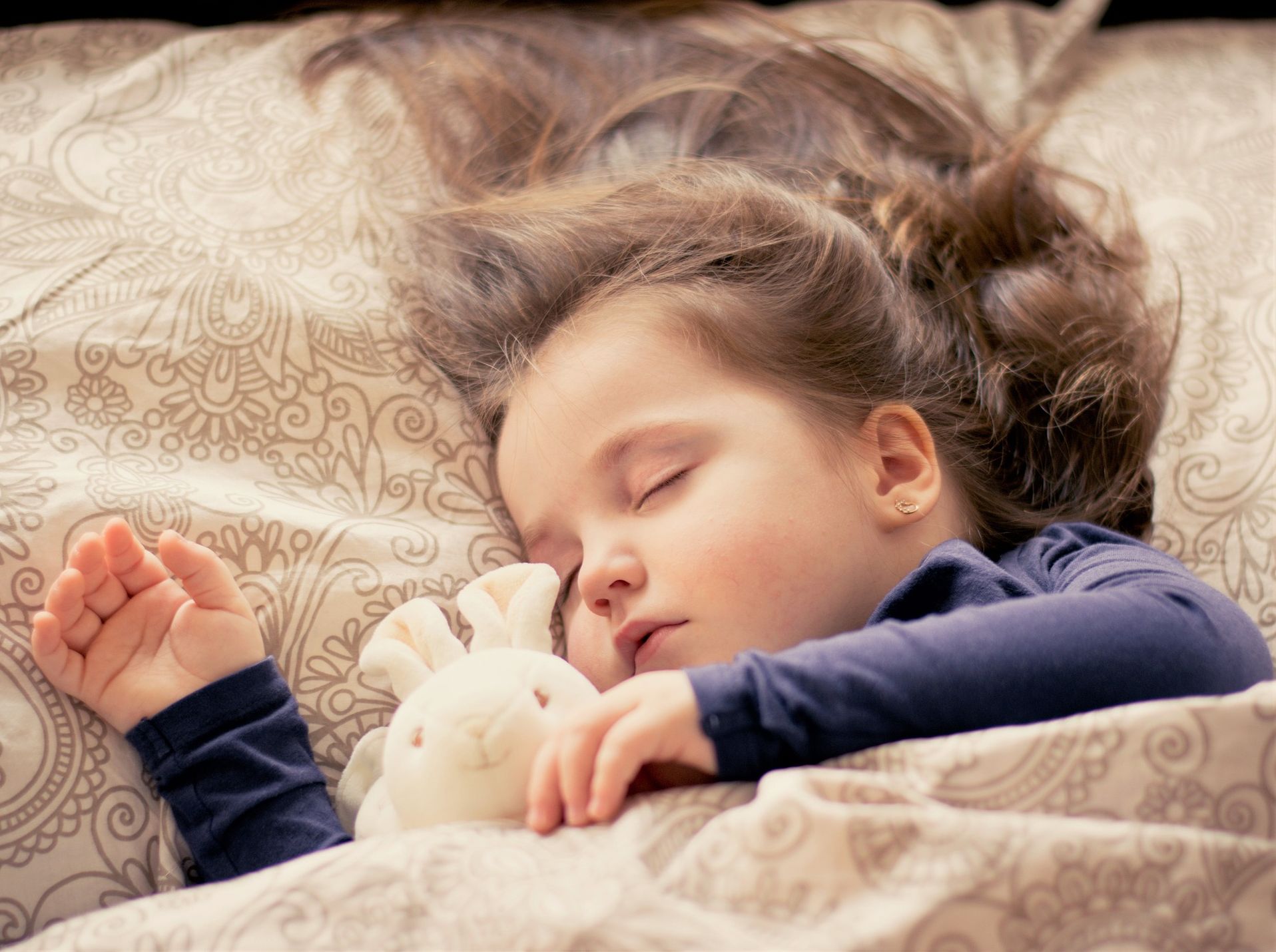 Alvászavarok gyermekkorban - Miért nem alszik a gyerekem? Pszichológus válaszol