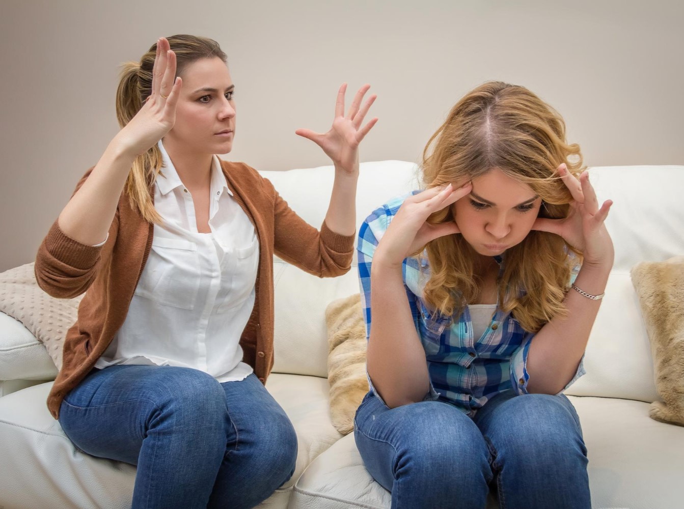 Kiborít a kamaszod stílusa? - Ezt tanácsolja Vekerdy Tamás, hogy megértsd és kezelni tudd a tinédzsered viselkedését