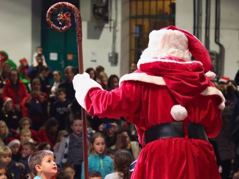 Ide vidd el a gyermekedet! December 6-án találkozhat a Mikulással és a Manóival, sőt a Mikulás Expresszen is utazhat!