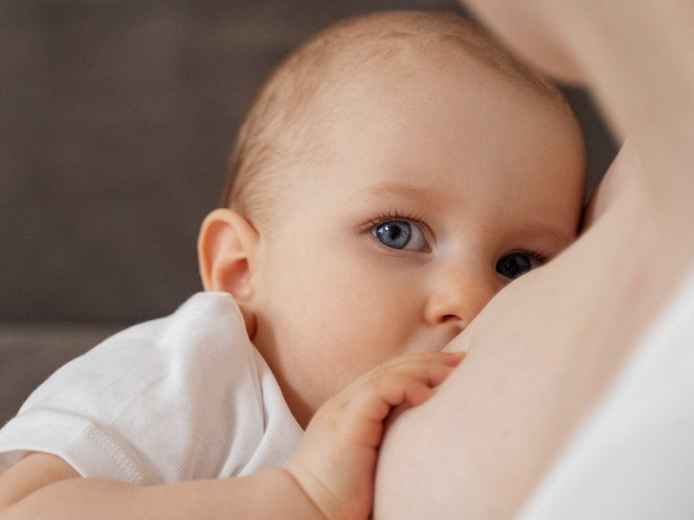 "Nem normális dolog, szexuális zavart okoz a gyerekben" - A 9 leggyakoribb tévhit a nagyobb gyerekek szoptatásával kapcsolatban